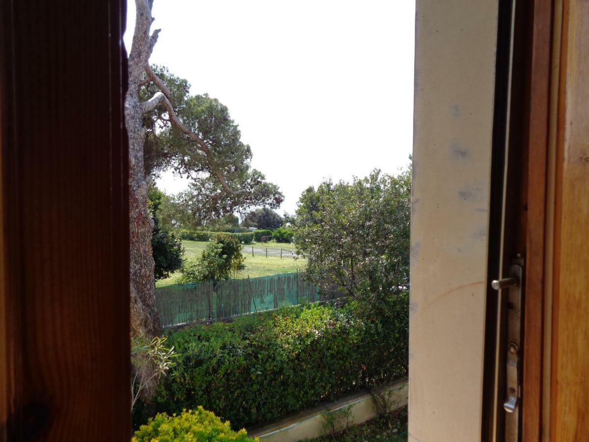 Apartamento La Casa Di Nina Quercianella Exterior foto