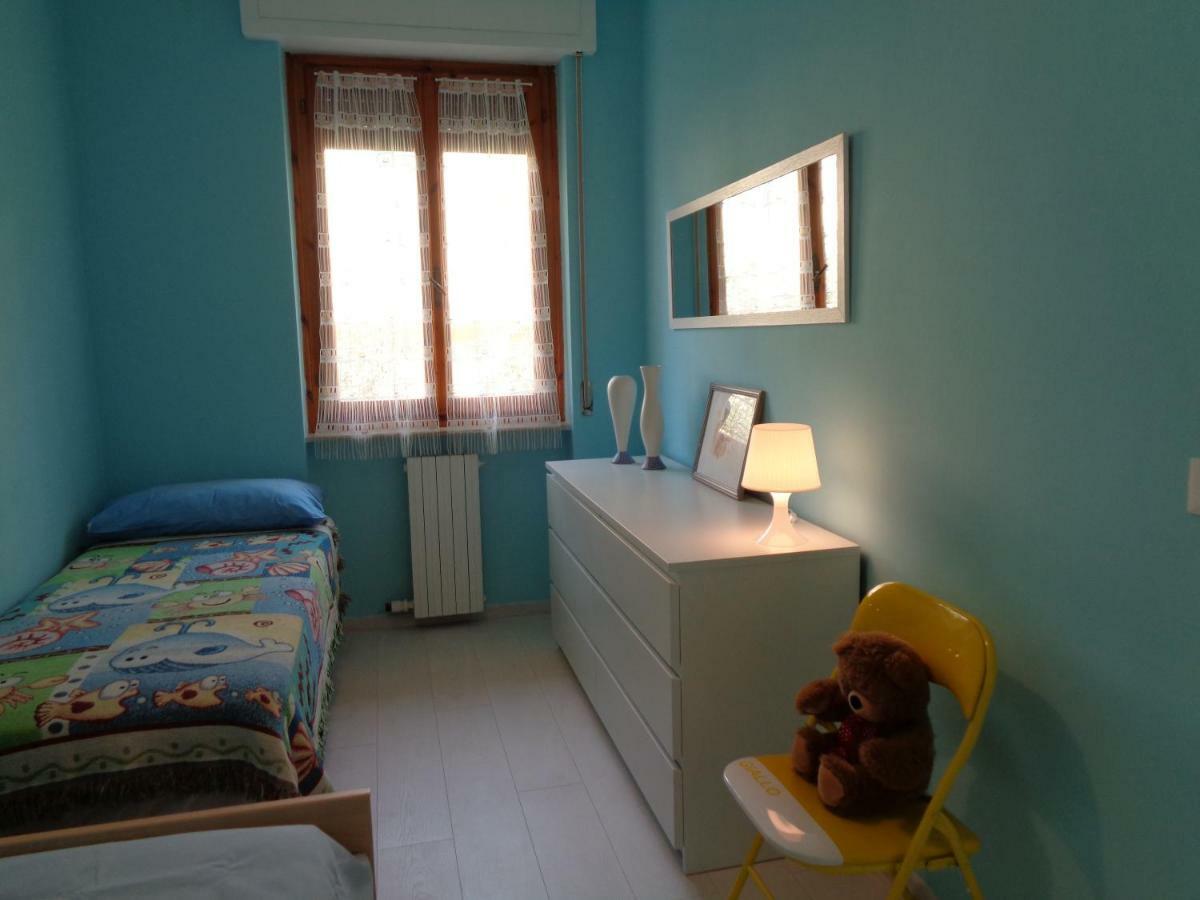 Apartamento La Casa Di Nina Quercianella Exterior foto