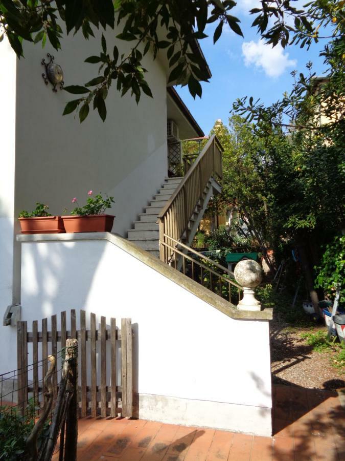 Apartamento La Casa Di Nina Quercianella Exterior foto