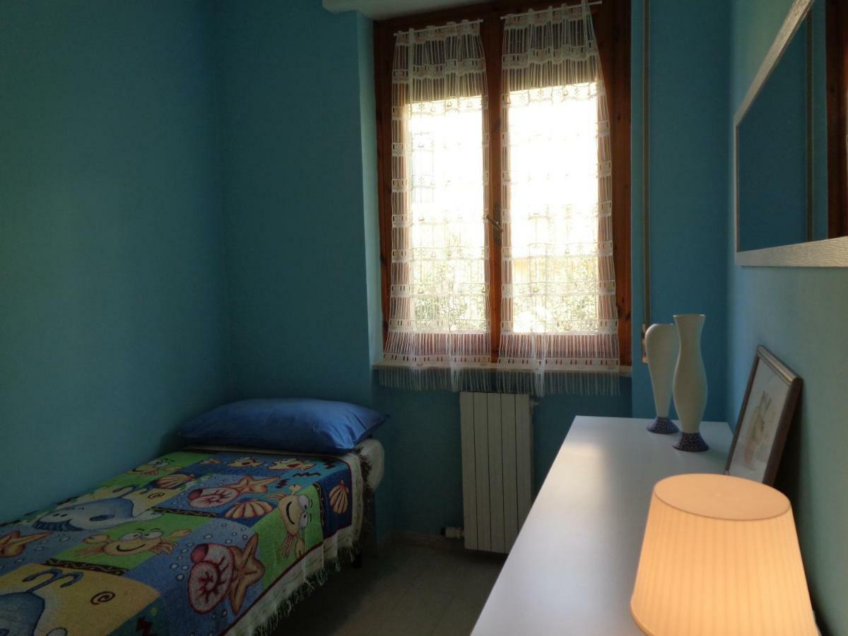 Apartamento La Casa Di Nina Quercianella Exterior foto
